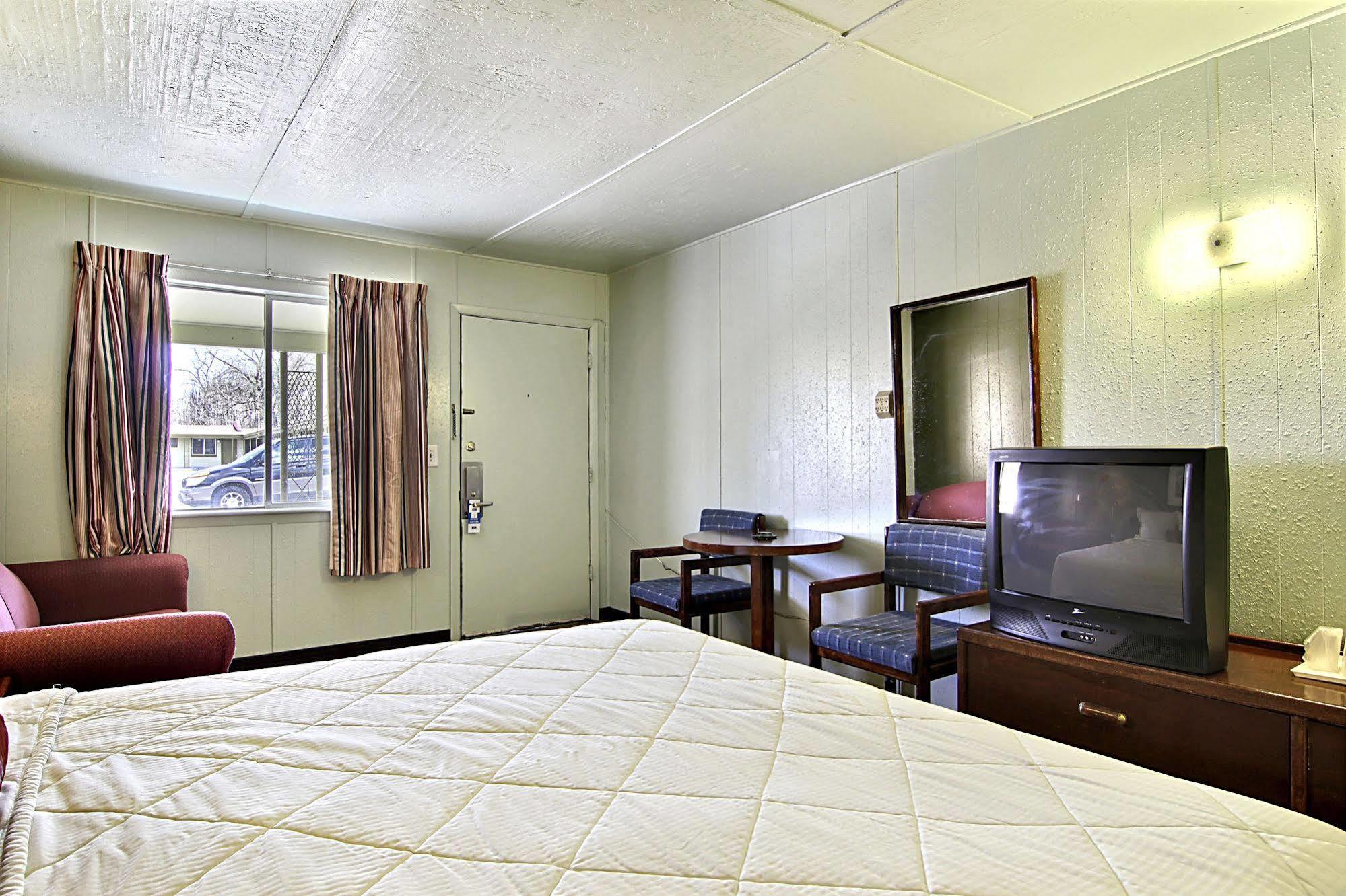 Rodeway Inn Santa Rosa Exterior photo